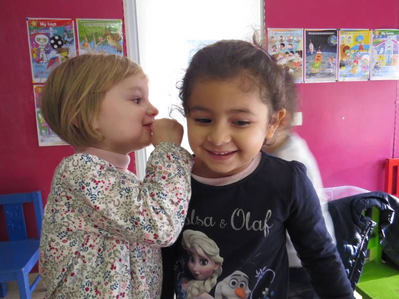 Cours ludiques d'anglais en maternelle afin de familiariser les enfants avec la musique de la langue